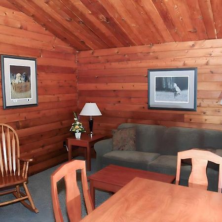 Lac Le Jeune Nature Resort Logan Lake Exterior photo