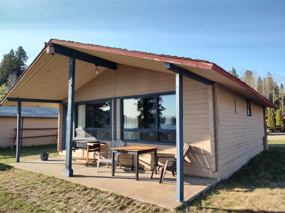 Lac Le Jeune Nature Resort Logan Lake Exterior photo