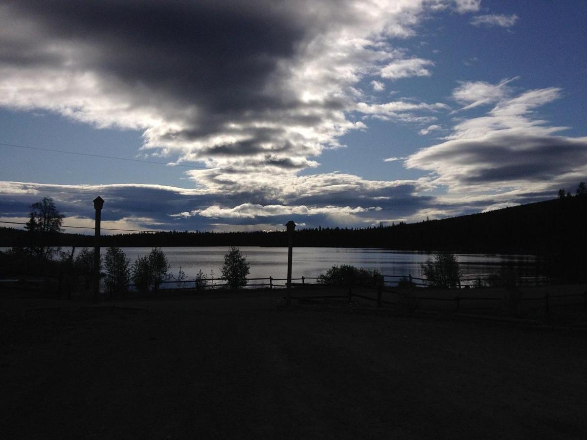 Lac Le Jeune Nature Resort Logan Lake Exterior photo
