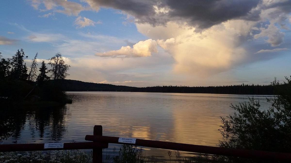 Lac Le Jeune Nature Resort Logan Lake Exterior photo