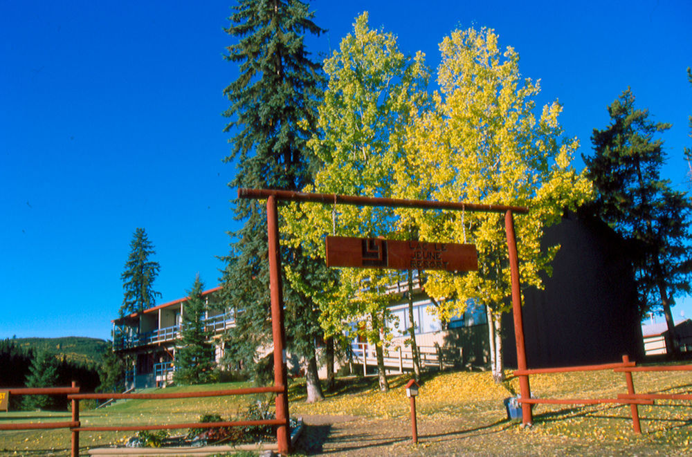 Lac Le Jeune Nature Resort Logan Lake Exterior photo